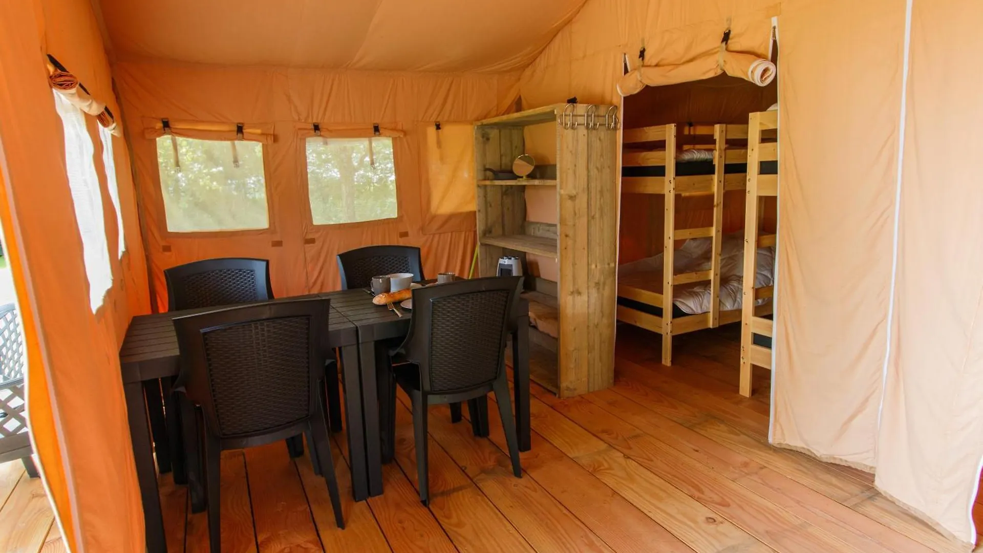 Luxury tent Camping Vallee De L'Our Untereisenbach